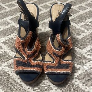 Lucky Brand  crochet  Size 7.5  wedge sandal